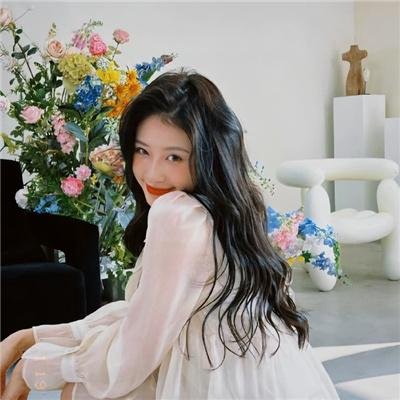 被师傅赶下山的我意外成为大明星